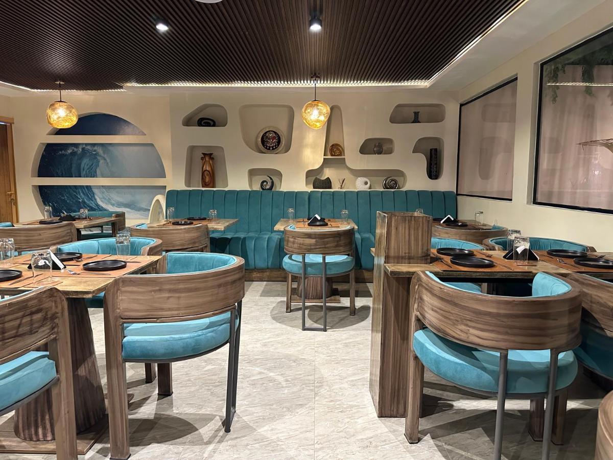 Vogue Beach Resort Lagos Exterior photo